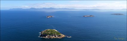 Cliffy Island Lighthouse - VIC (PBH3 00 33261)